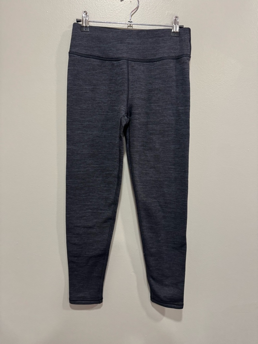Athleta Girl Polartec Tight in Black Space Dye Size Large / 12